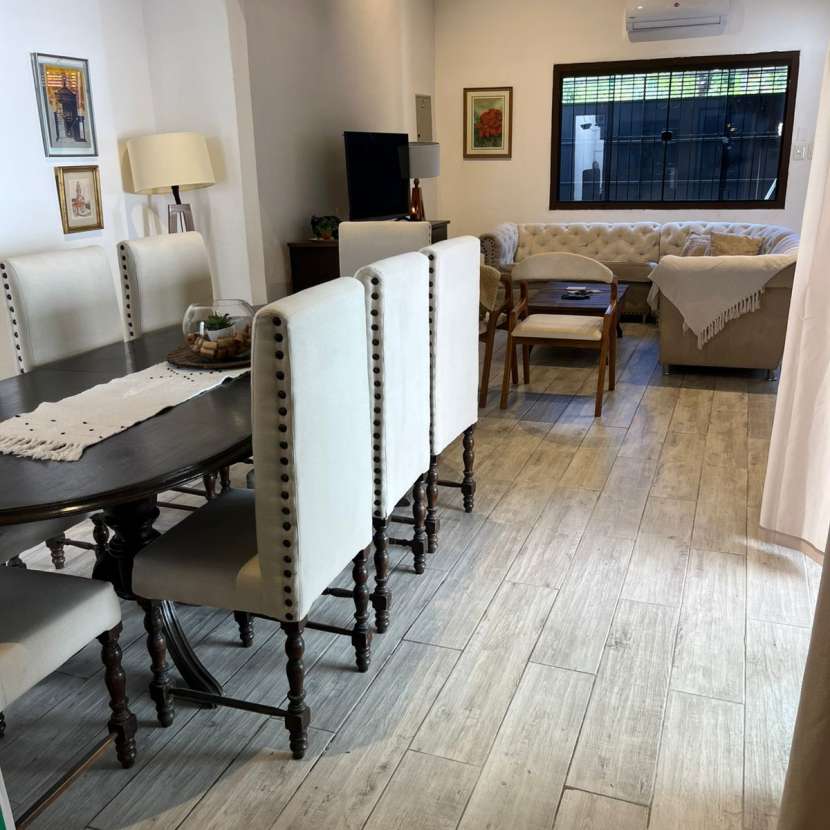 Imagen 3 de Casa refaccionada a nueva en Barrio Jara zona colegio Francés