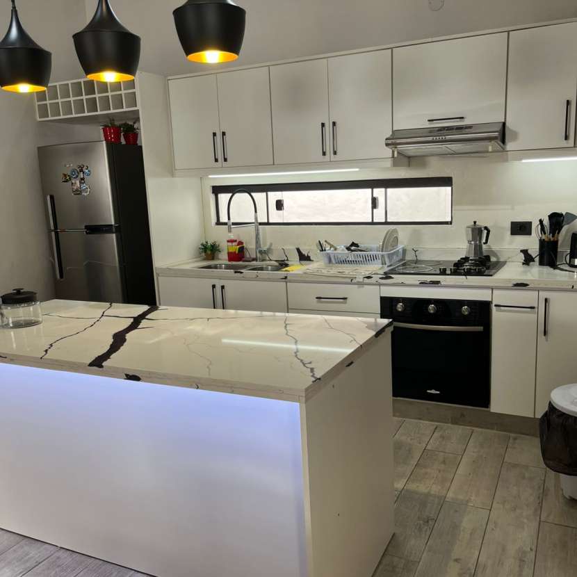 Imagen 4 de Casa refaccionada a nueva en Barrio Jara zona colegio Francés
