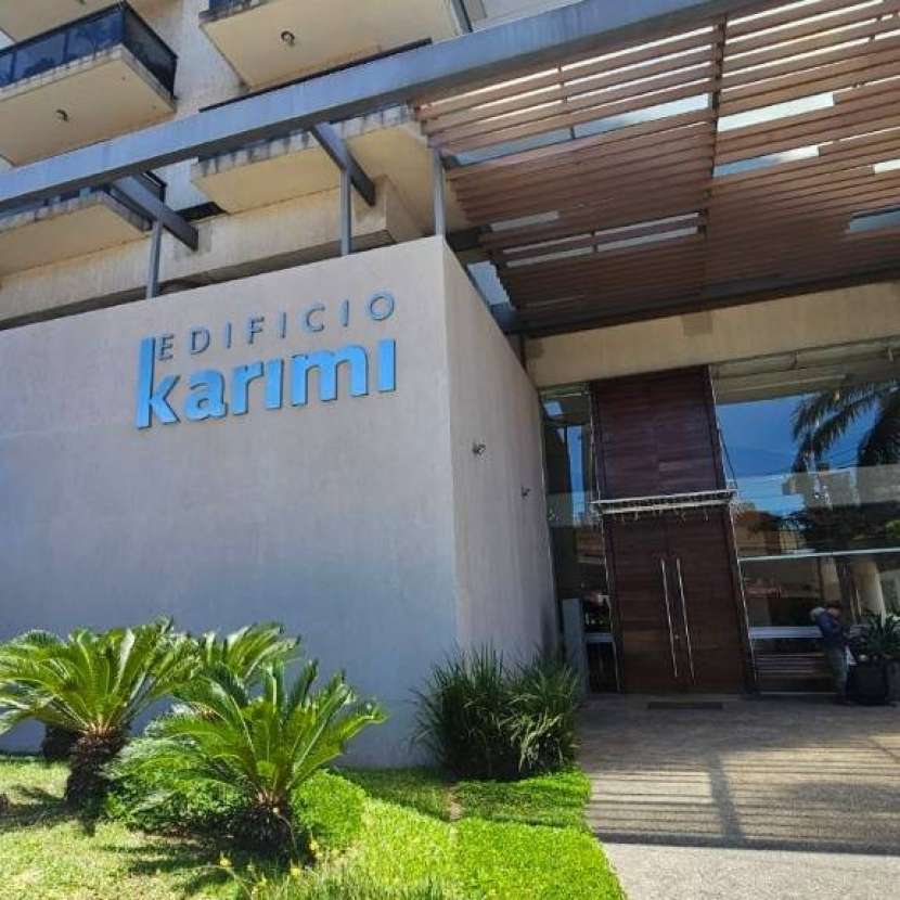 Imagen 2 de Departamento amplio y lujoso en Edificio Karimi