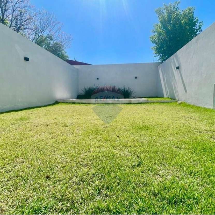 Imagen 2 de Duplex a estrenar con piscina en Loma Pytá