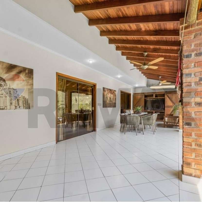 Imagen 4 de Casa de lujo en Cañada del Ybyray