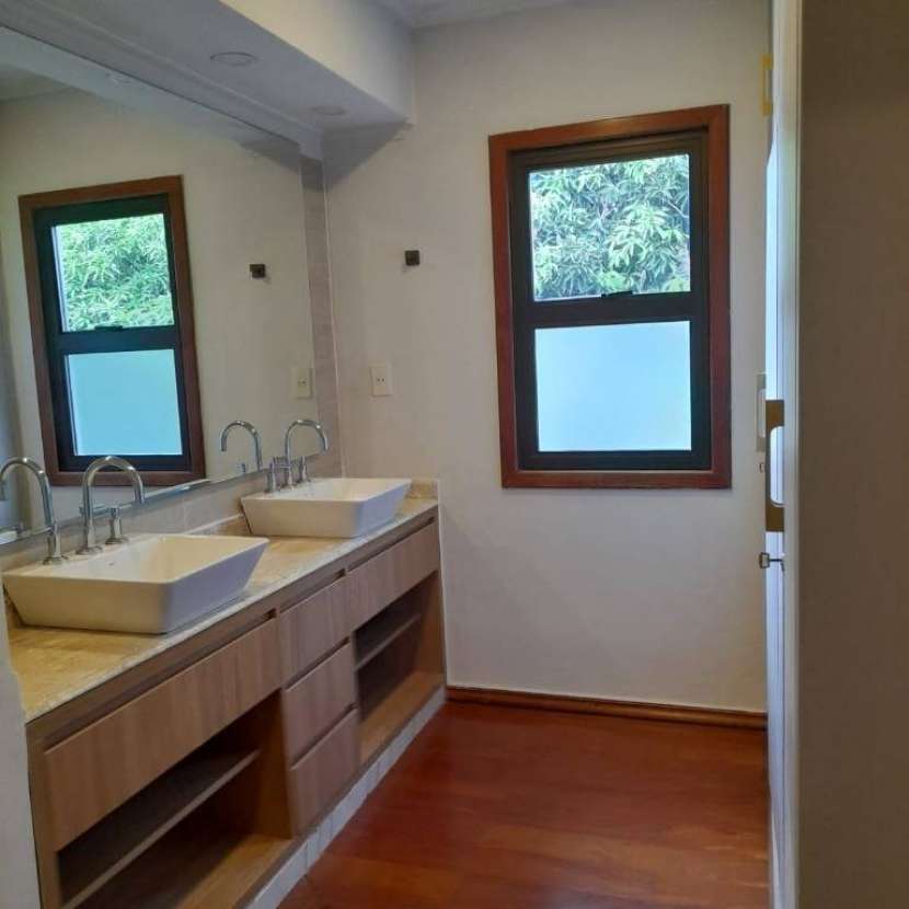 Imagen 7 de Casa 5 dormitorios barrio Mburucuyá id 44177