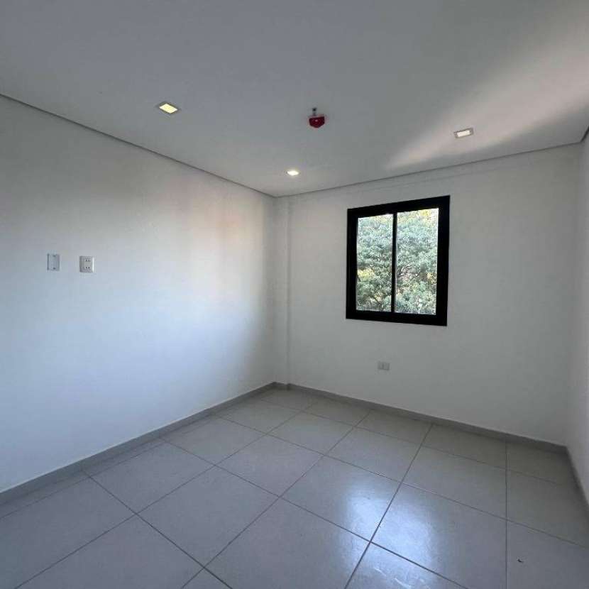 Imagen 4 de Departamento de 2 dormitorios a pasos del centro de Asunción Barrio La Catedral