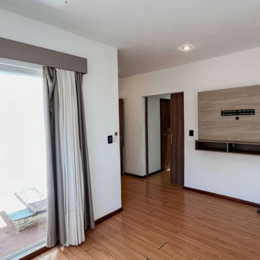 Imagen 6 de Casa 3 dormitorios zona Yacht en Lambaré id 43634