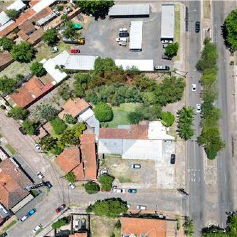 Imagen 2 de Terreno en esquina sobre Av. Santa Teresa