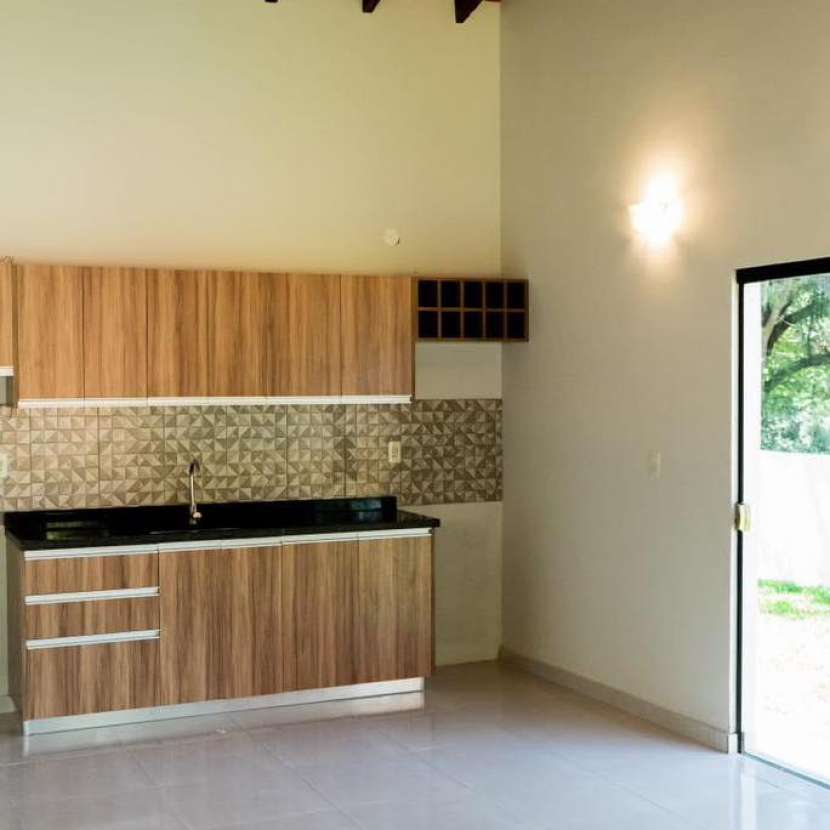 Imagen 2 de Casa tipo duplex a estrenar en Ñemby Cañadita