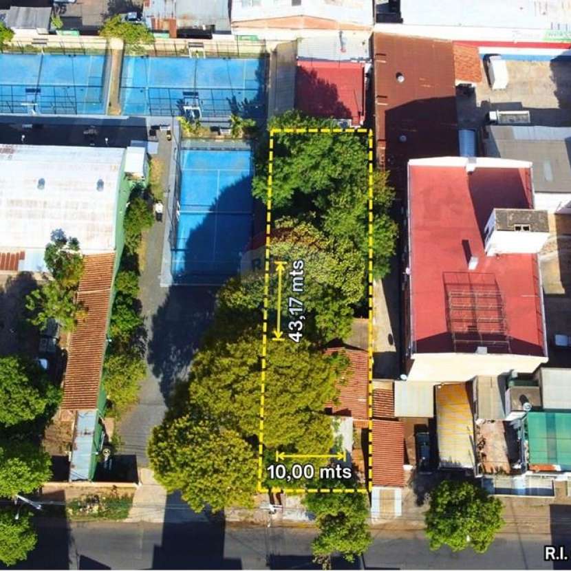 Imagen 1 de Terreno 431 m2 barrio Los Laureles