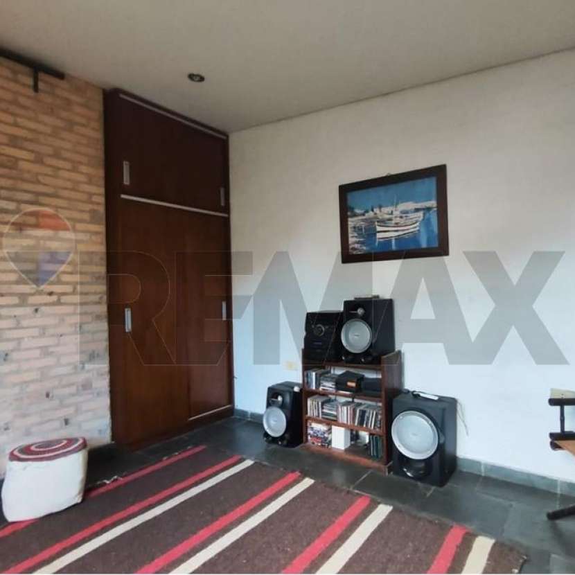 Imagen 5 de Residencia en Barrio Herrera
