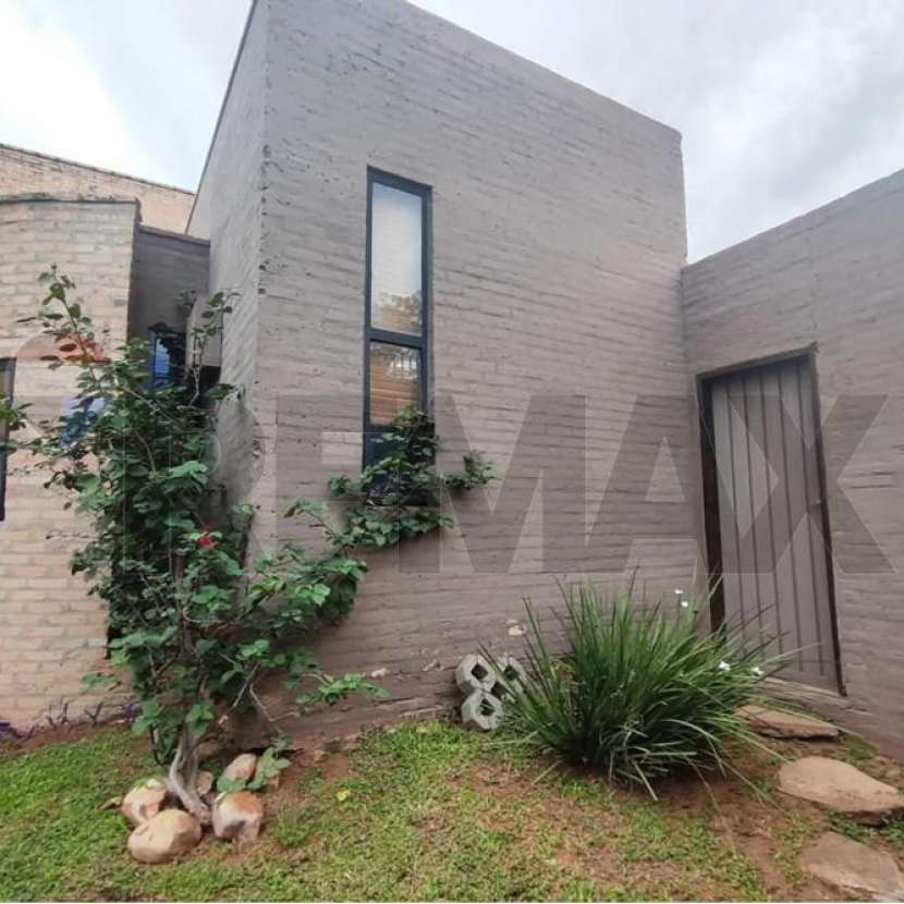 Imagen 6 de Residencia en Barrio Herrera