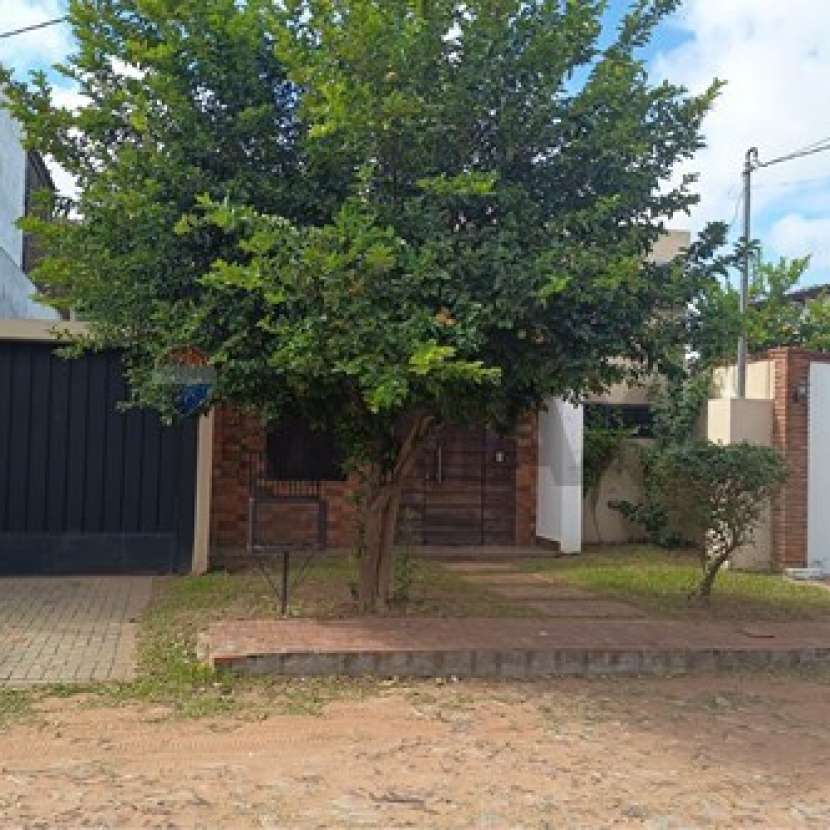 Imagen 6 de Chalet en Lambaré Barrio Mbachio II