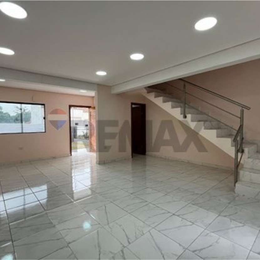Imagen 4 de Duplex en barrio cerrado El Paraíso Lambaré