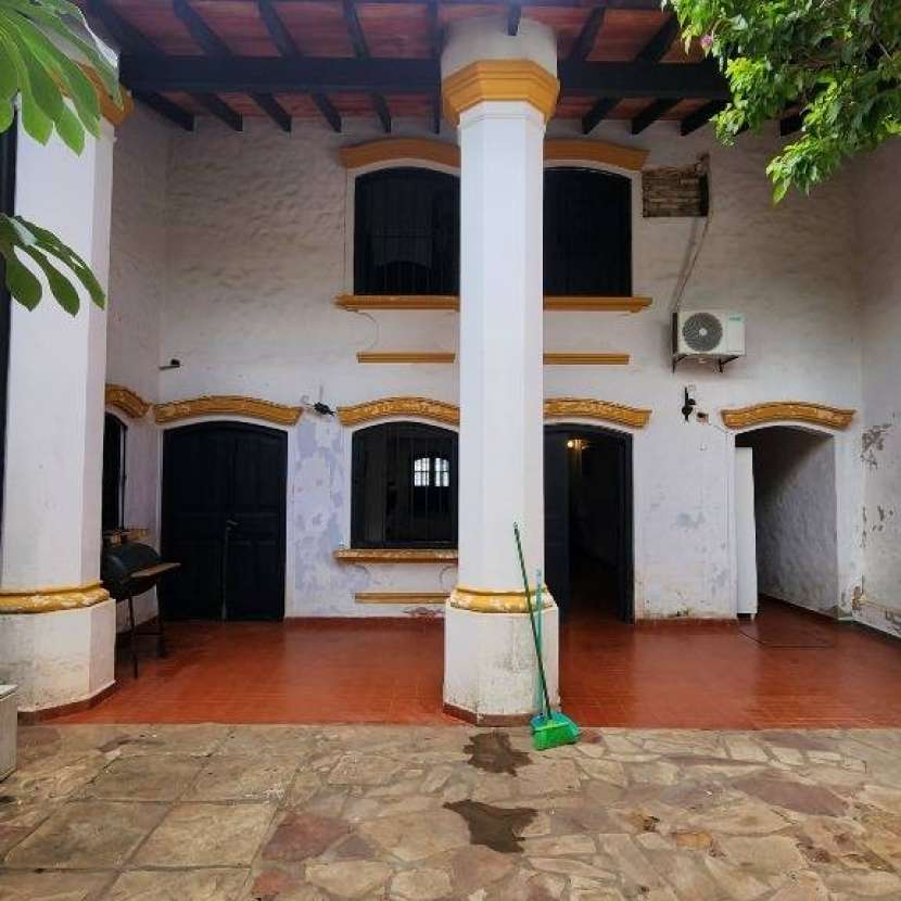 Imagen 8 de Residencia estilo colonial mediterránea en Barrio San Jorge