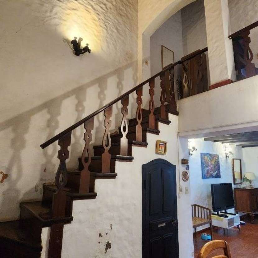 Imagen 3 de Residencia estilo colonial mediterránea en Barrio San Jorge