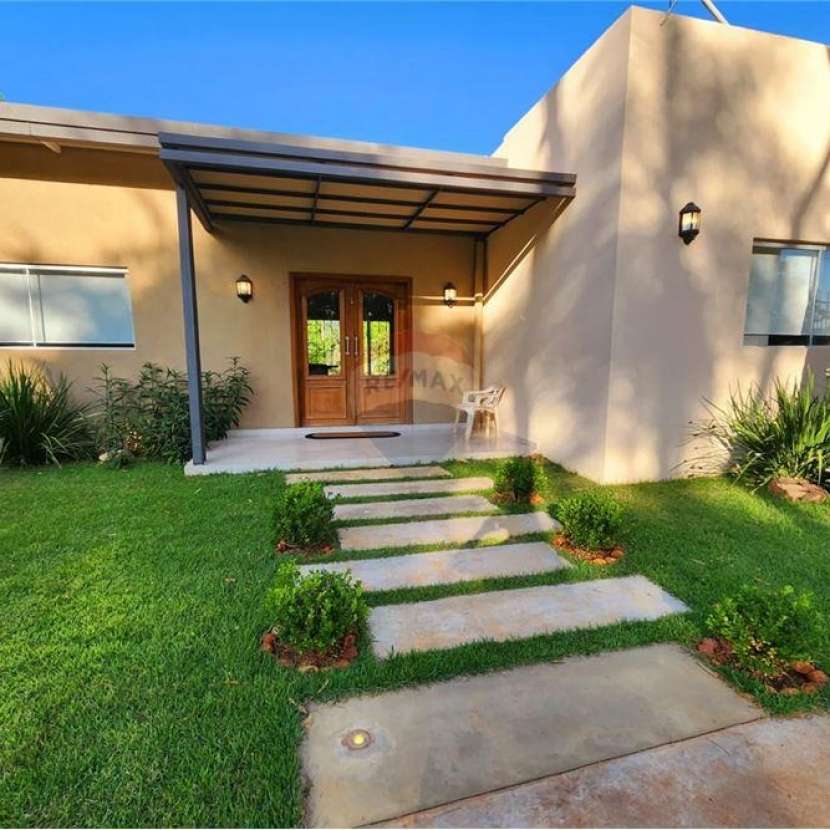Imagen 2 de Propiedad en San Bernardino con bella casa de verano