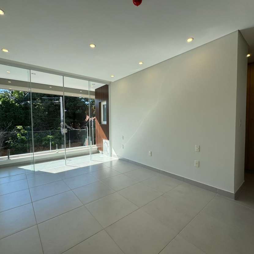 Imagen 1 de Casa a estrenar en Barrio Mburucuyá Asunción