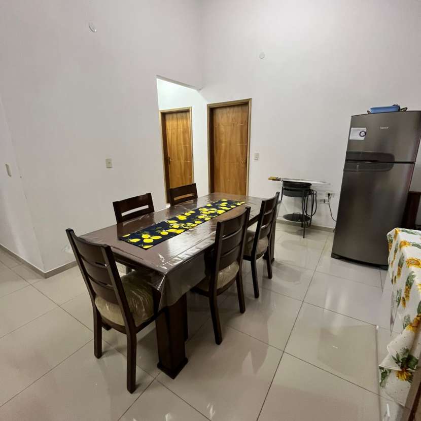 Imagen 2 de Casa en esquina en el barrio las delicias de Encarnación