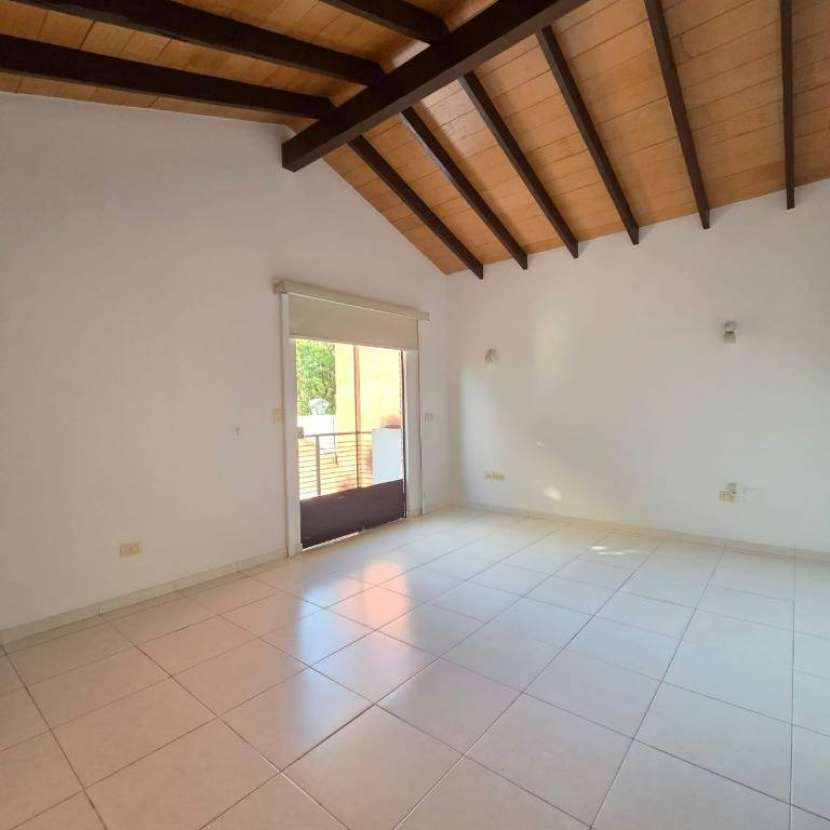 Imagen 2 de Casa en Barrio Mariscal Estigarribia