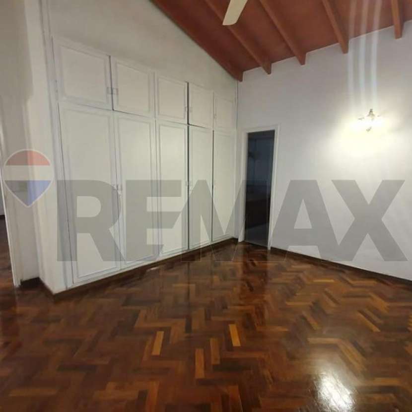 Imagen 6 de Casa en Barrio Jara a media cuadra de la Universidad Americana