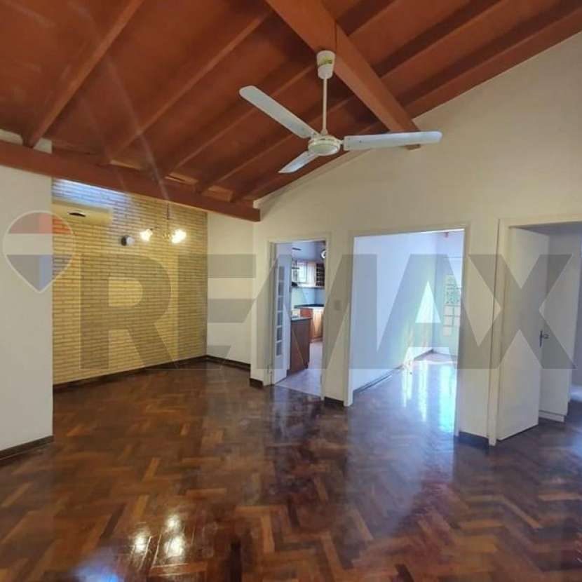 Imagen 5 de Casa en Barrio Jara a media cuadra de la Universidad Americana