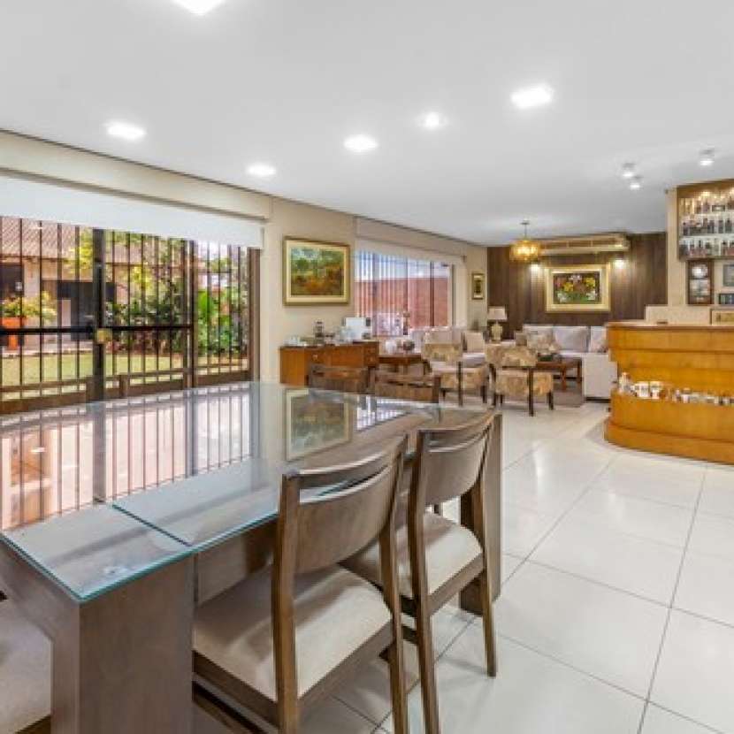 Imagen 2 de Residencia en Barrio Recoleta