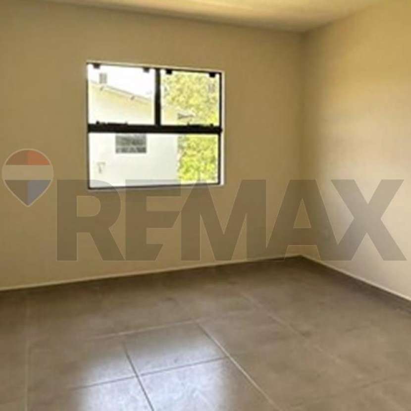 Imagen 4 de Duplex en Luque Loma Merlo