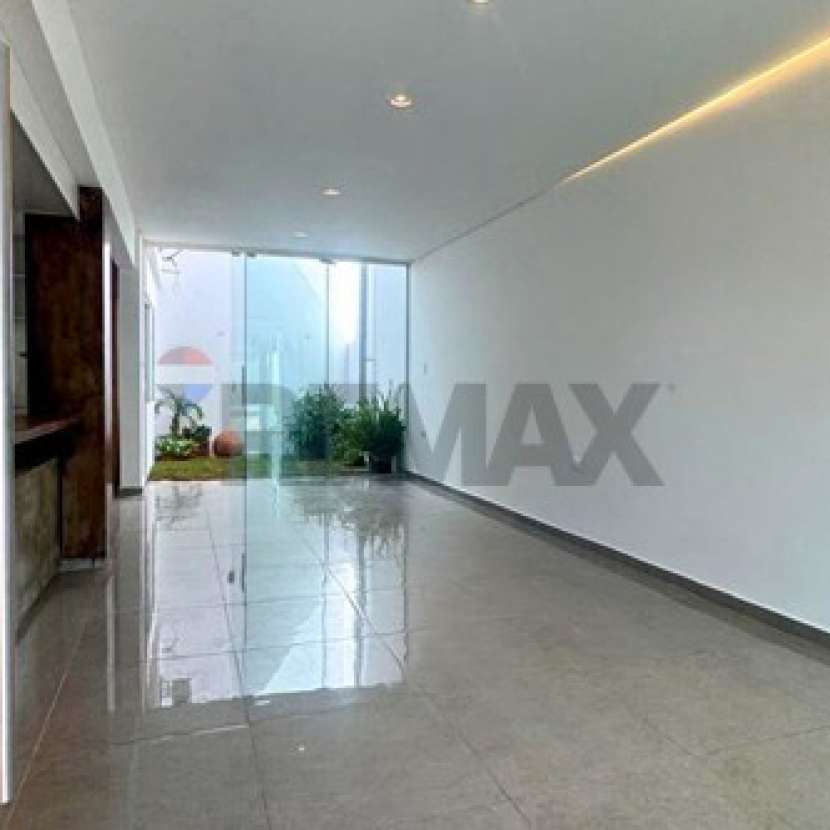 Imagen 2 de Duplex en Fernando de la Mora zona Norte