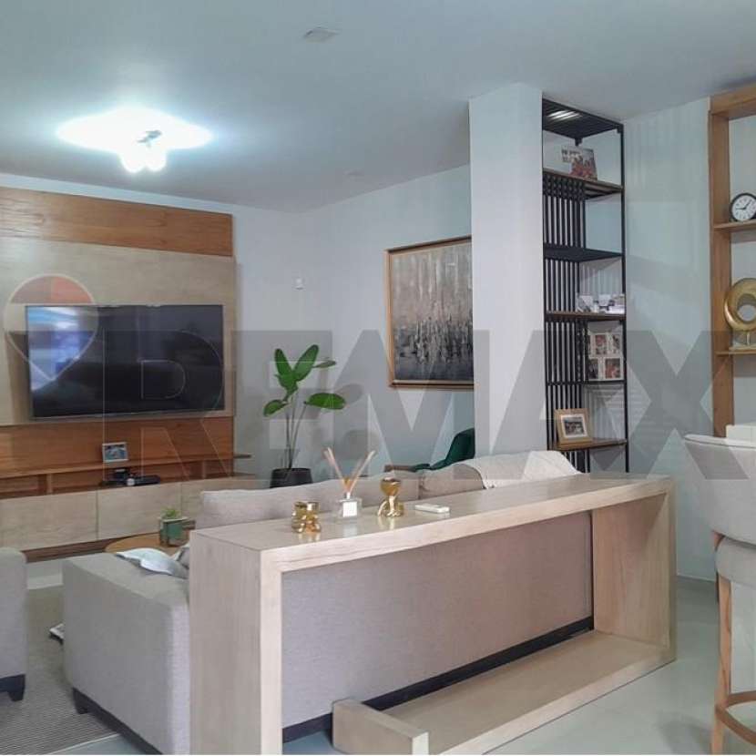 Imagen 6 de Casa con piscina en San Lorenzo